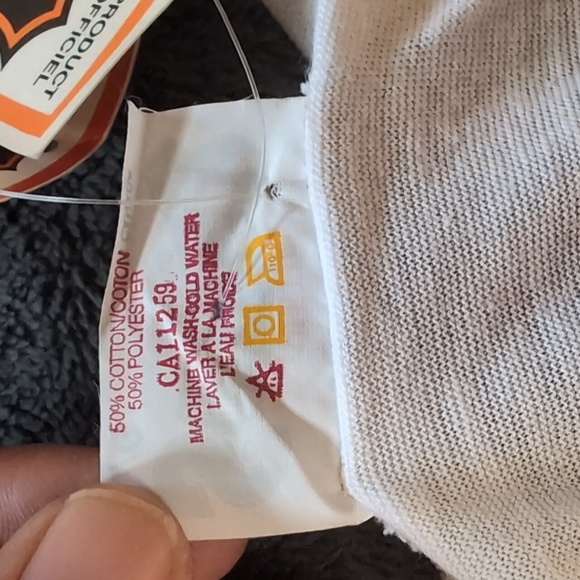 Softwear| NWT NHL Vintage Calgary Flames White Short Sleeved T-shirt Cropped - Picture 14 of 14